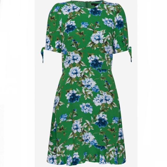 Banana Republic Dresses & Skirts - Banana Republic Puff Sleeve Mini Dress. Size 4. Floral Botan…